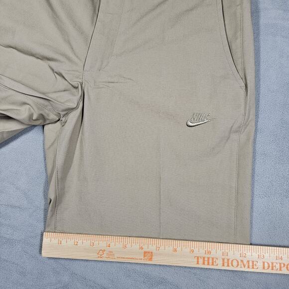 Nike Club Chino Shorts Mens 32 Flat Front Khaki 100% Cotton Preppy School Golf - Picture 12 of 13
